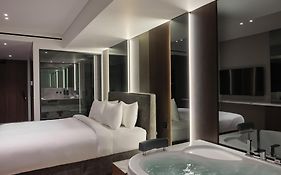 Nur Edge Aparthotel - Acropolis Skyline